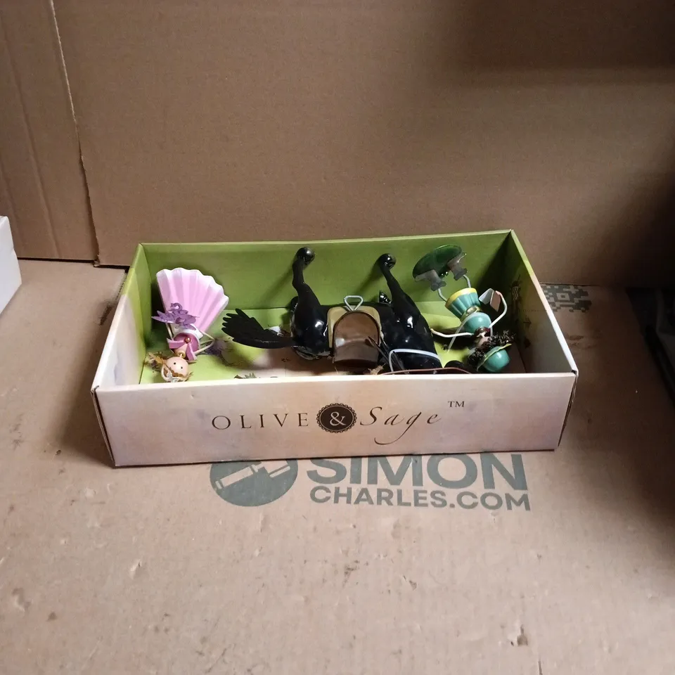 OLIVE & SAGE BOXED MINIATURE HORSE & PRINCESS FIGURINE SET