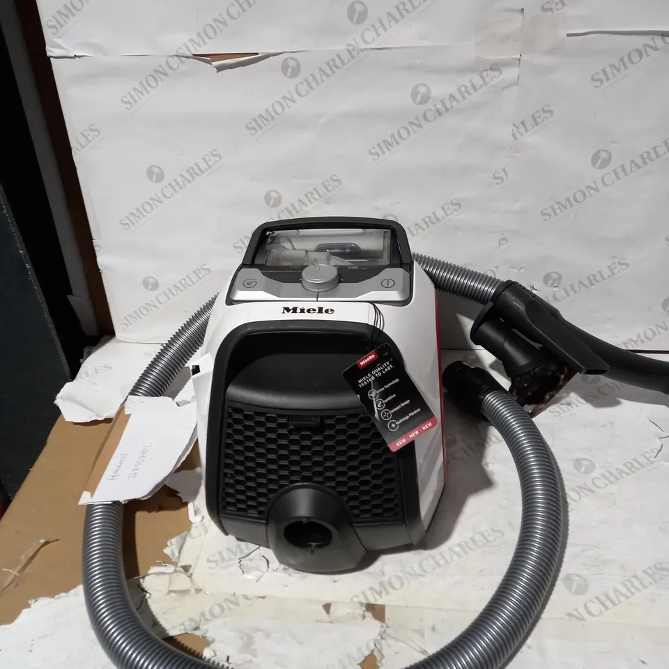 BOXED MIELE BOOST CX1 VACUUM CLEANER