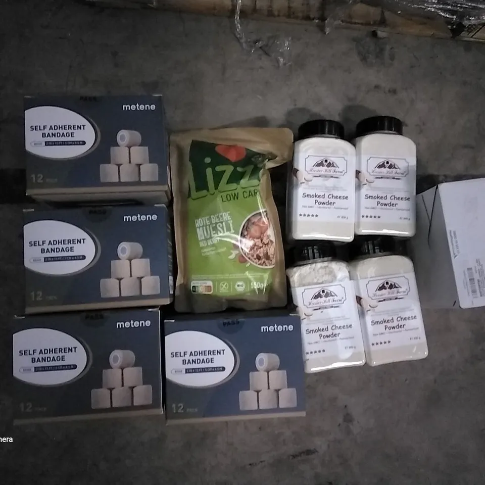 PALLET OF ASSORTED ITEMS INCLUDING METENE SELF ADHERENT BANDAGE 12 PACK, HOSSIER HILL FARM SMOKED CHEESE POWDER, LIZZA ROTE BEERE MUESLI, COD LIVER OIL LIQUID, SEA TEAM BLUE LATTICE BAG 