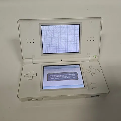 UNBOXED NINTENDO DS LITE IN WHITE - USG-001