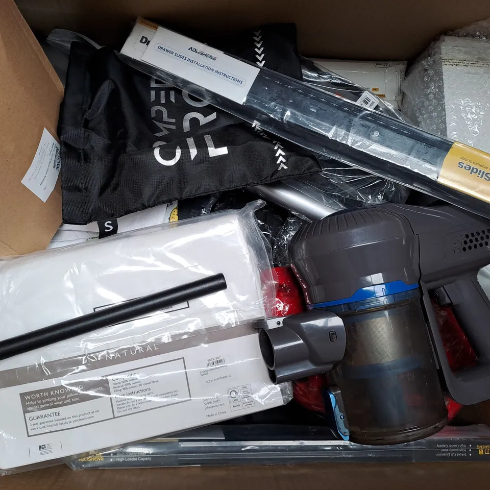 BOX OF APPROXIMATELY 20 ASSORTED HOUSEHOLD ITEMS TO INCLUDE WATERPROOF CAST & BANDAGE PROTECTOR, WARM-UP BLANKET, EMBROIDERY ORGANISER, ETC