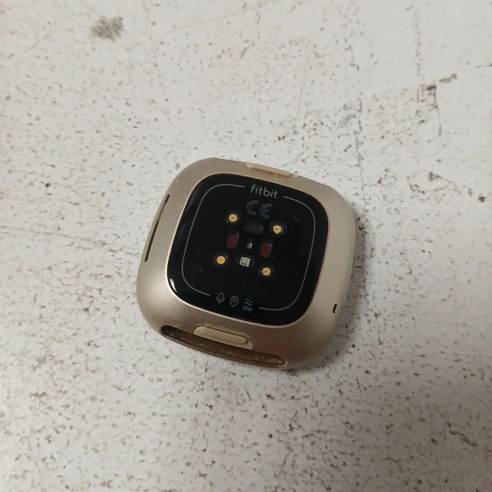 FITBIT VERSA 3 GOLD