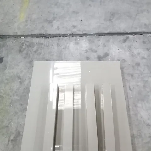 SQUARE TOP COFFEE TABLE - GLOSS TAUPE