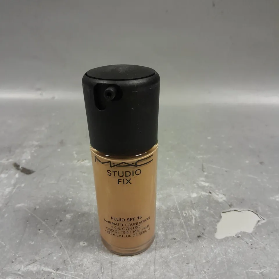 MAC STUDIO FIX FLUID SPF 15 SHADE NW25