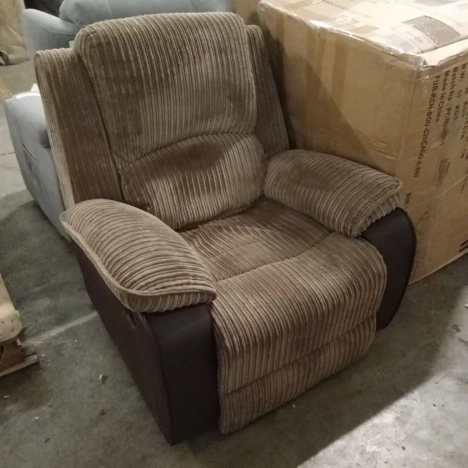 DESIGNER BROWN FAUX LEATHER AND FABRIC UPHOLSTERED MANUAL RECLINER CHAIR 