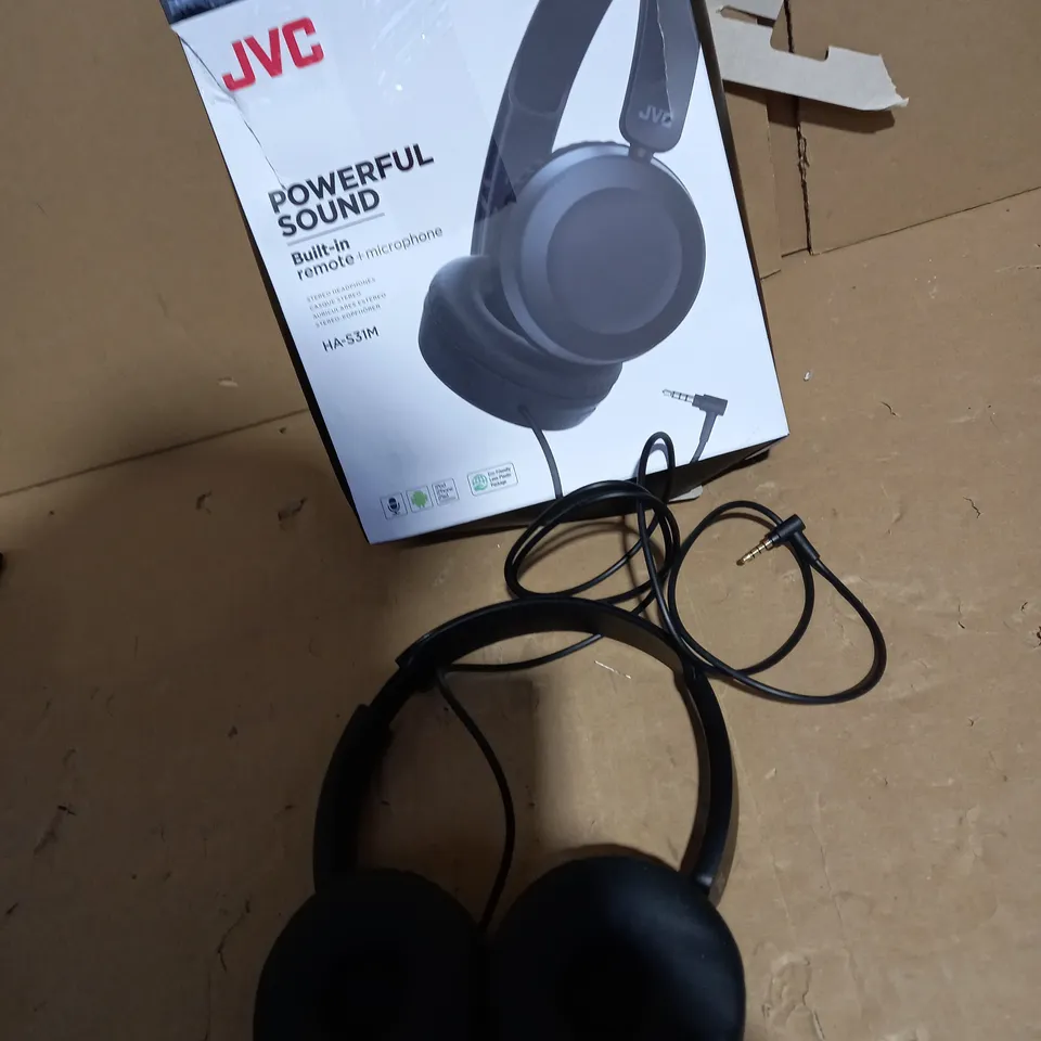 JVC POWERFUL SOUND STEREO HEADPHONES x2 