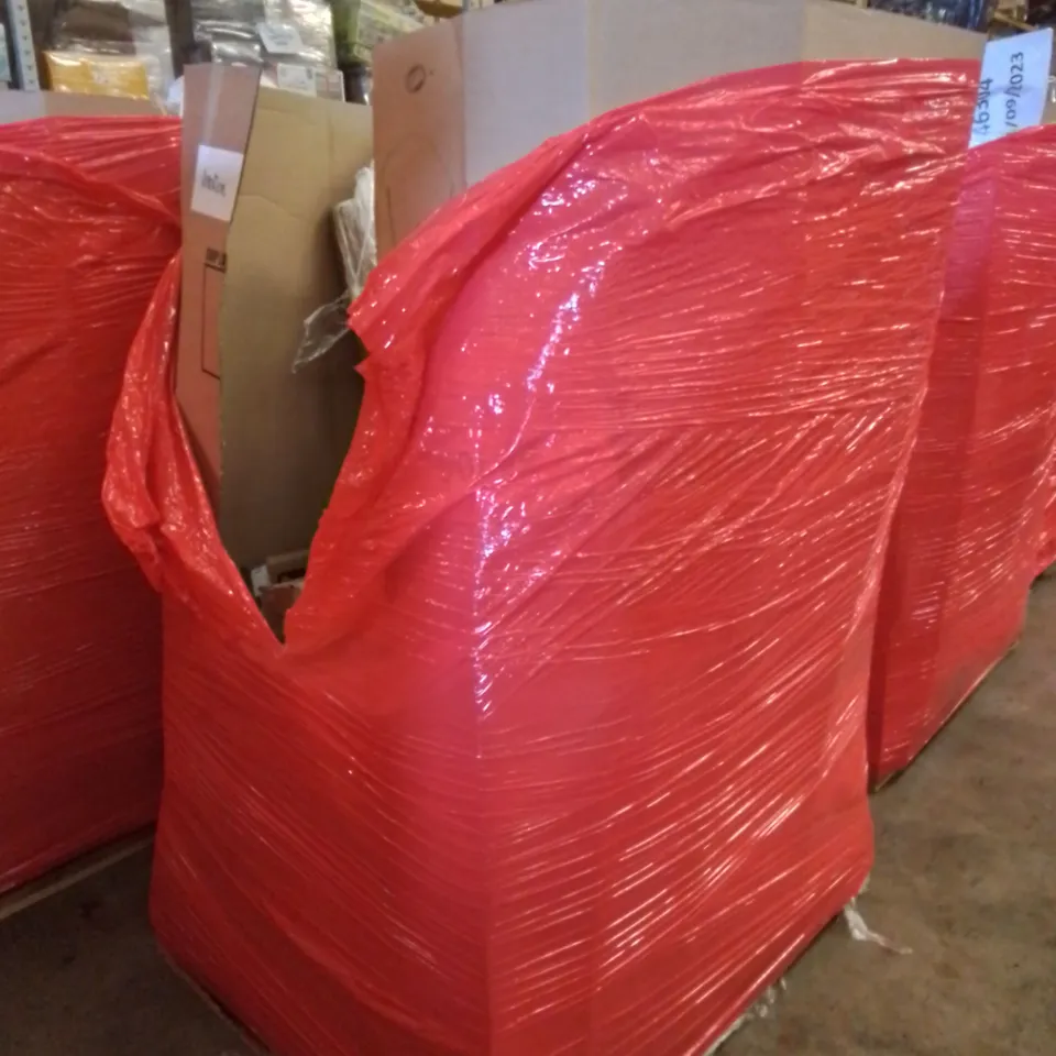 PALLET CONTAINING ASSORTED HOUSEHOLD & HOME IMPROVEMENT PRODUCTS. INCLUDES LADDER, STORAGE POUF, ELECTRIC FRYER, LAPTOP BAG ETC
