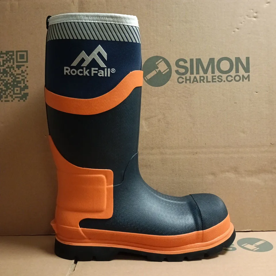 BOXED PAIR OF ROCKFALL SAFETY WELLINGTON BOOTS IN NAVY/ORANGE SIZE UK 9