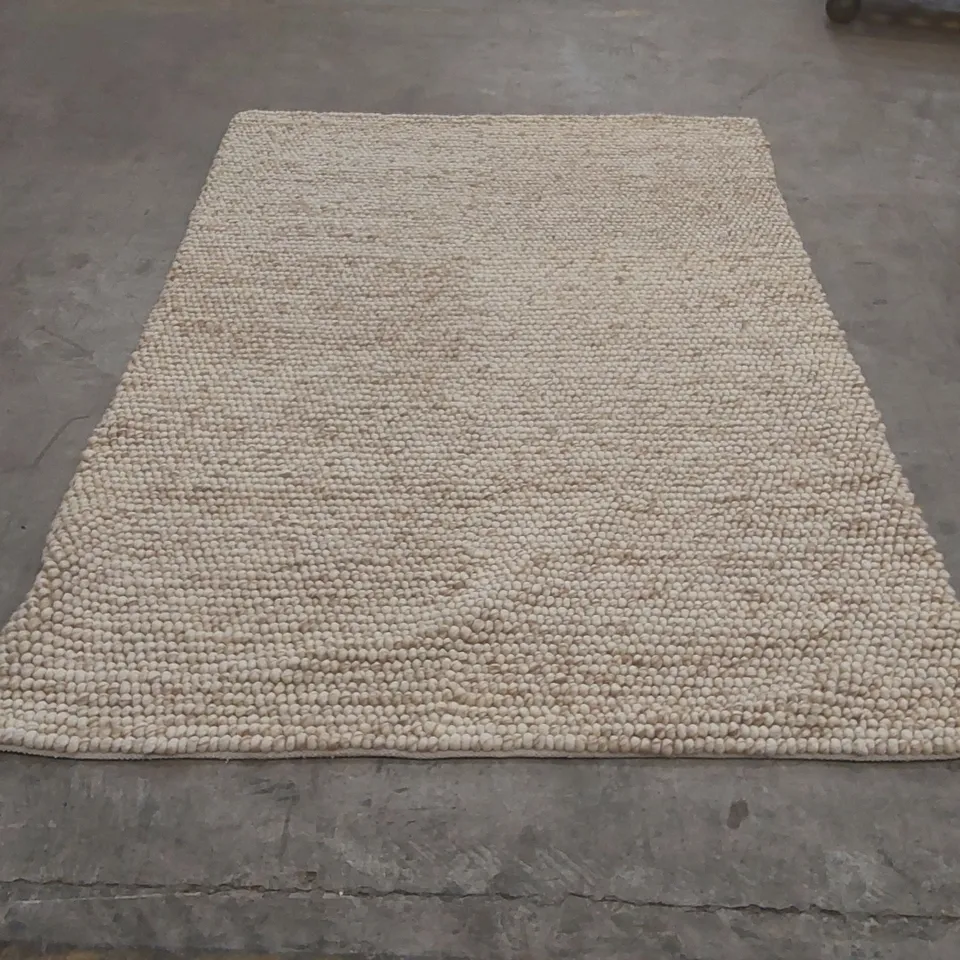 QUALITY DESIGNER AREA RUG - APPROXIMATELY 225 x 160cm