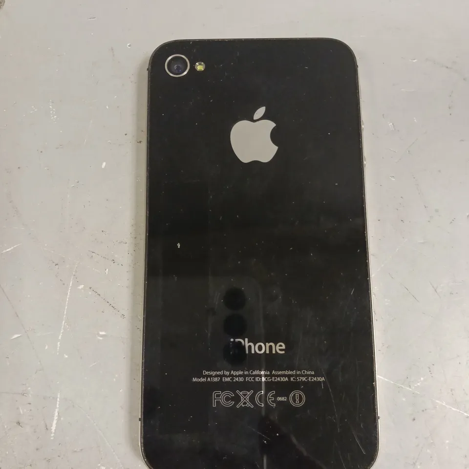 APPLE IPHONE 4S SMARTPHONE
