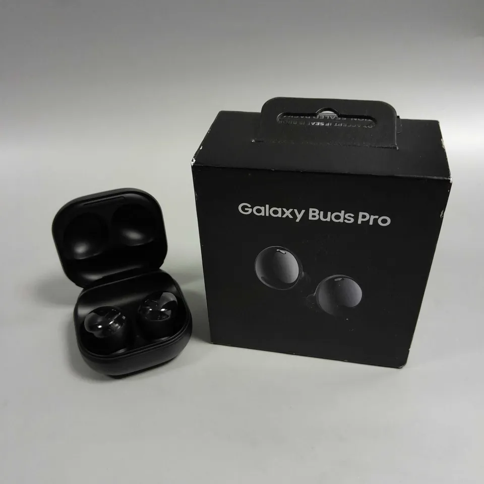 BOXED SAMSUNG GALAXY BUDS PRO WIRELESS EARPHONES 