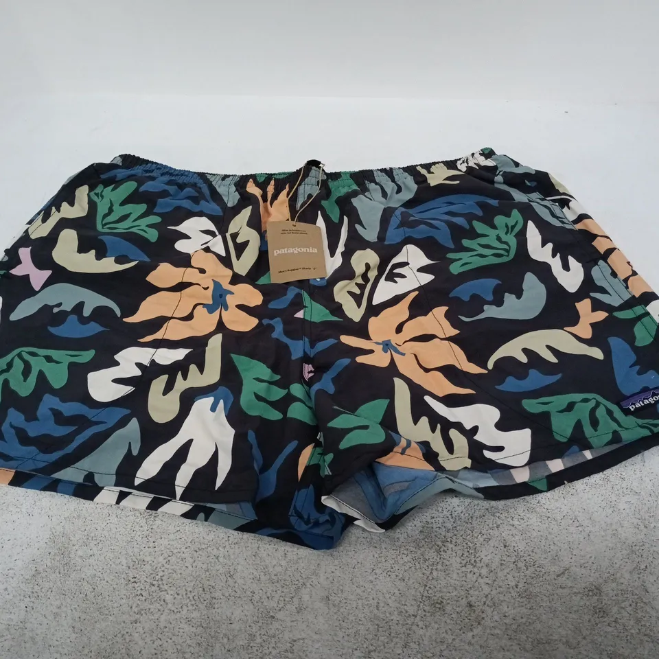 PATAGONIA MEN'S BAGGIES SHORTS 5 IN – KALEIDO BLACK, XL