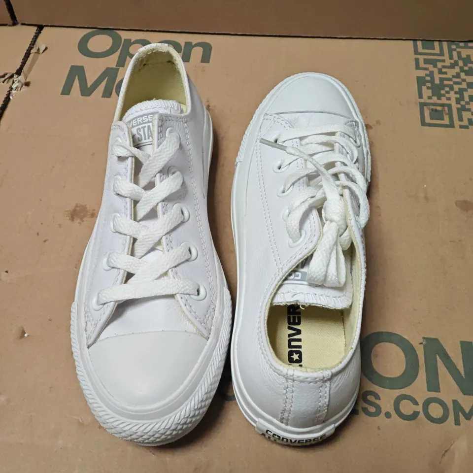 UNBOXED CONVERSE ALL STAR WHITE LOW-TOP CANVAS TRAINERS - UK 3