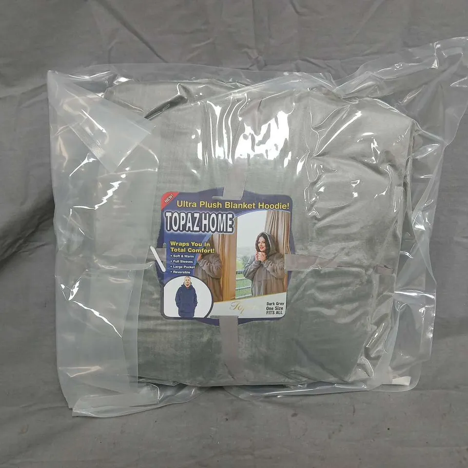 SEALED TOPAZ HOME ULTRA PLUSH BLANKET HOODIE IN GREY - ONE SIZE