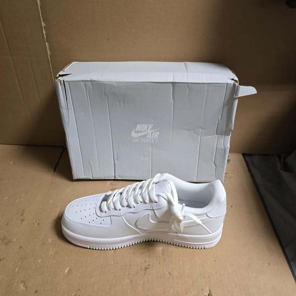 NIKE AIR FORCE 1 WHITE SNEAKERS – BOXED - UK SIZE 8.5 
