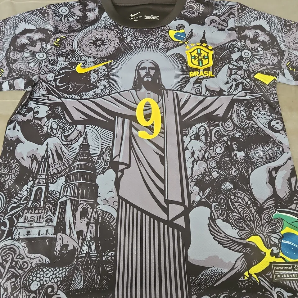 BRAZIL FC LIMITED EDITON JERSEY -  RONALDO 9 -SIZE 26