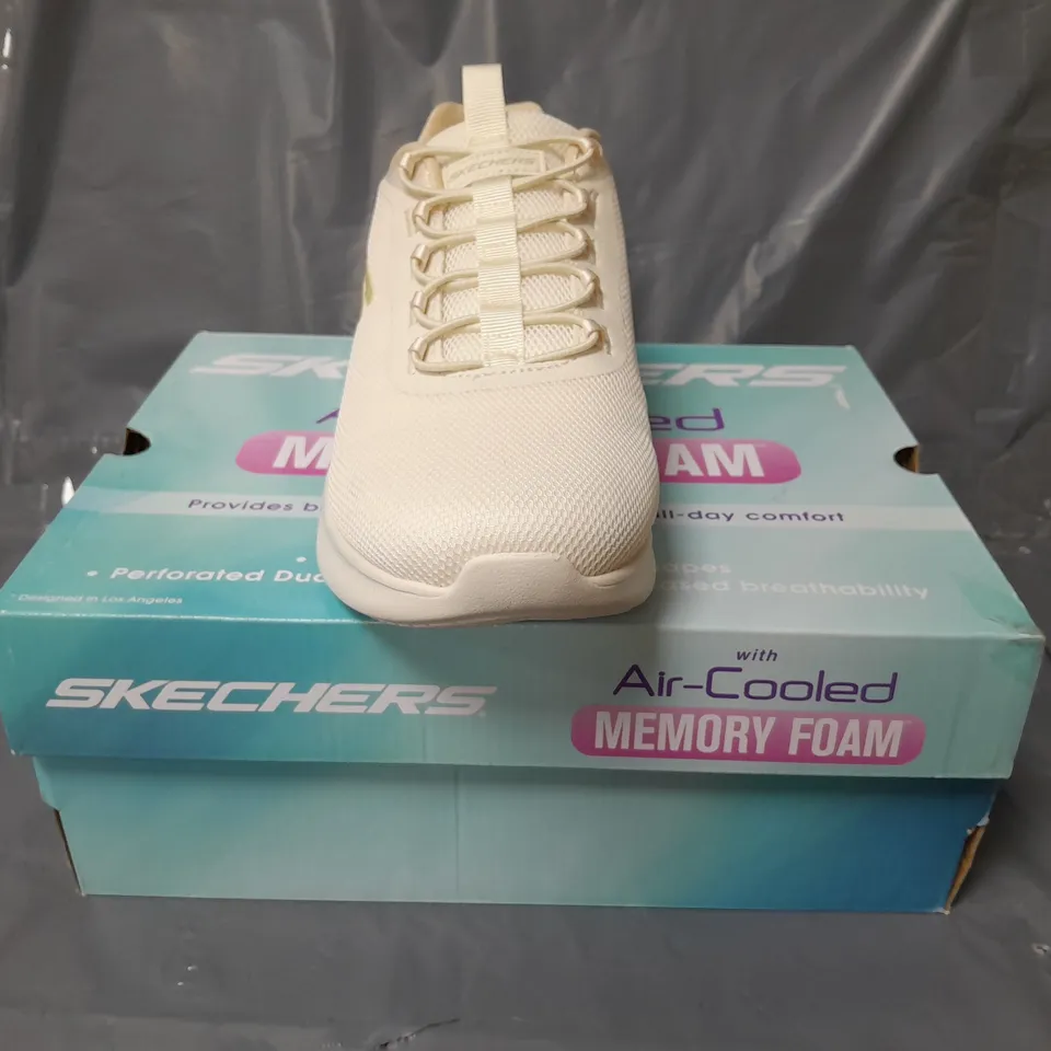 BOXED PAIR OF SKECHERS AIR-COOLED MEMORY FOAM TRAINERS IN CREAM SIZE 6