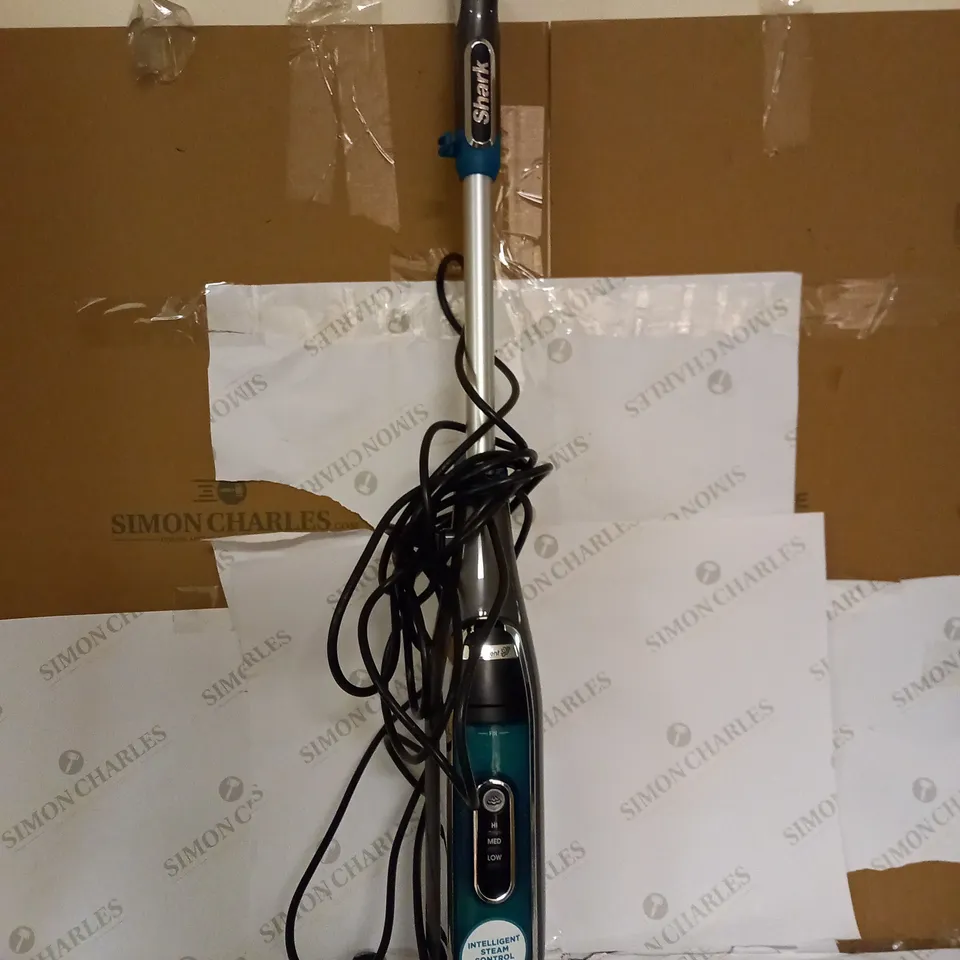 SHARK KLIK & FLIP S6003 SMARTRONIC STEAM MOP 