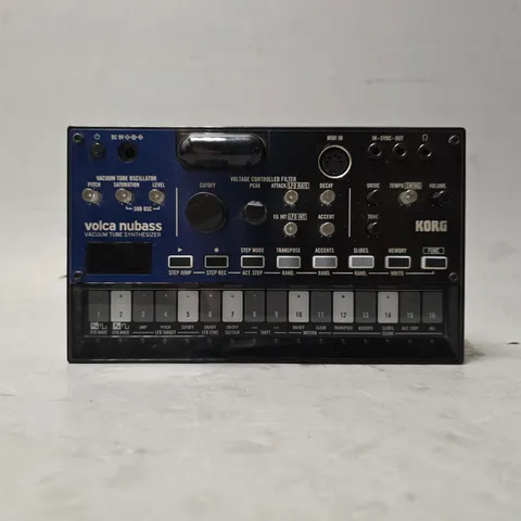 VOLCA NUBASS VACUUM TUBE SYNTHENSIZER 