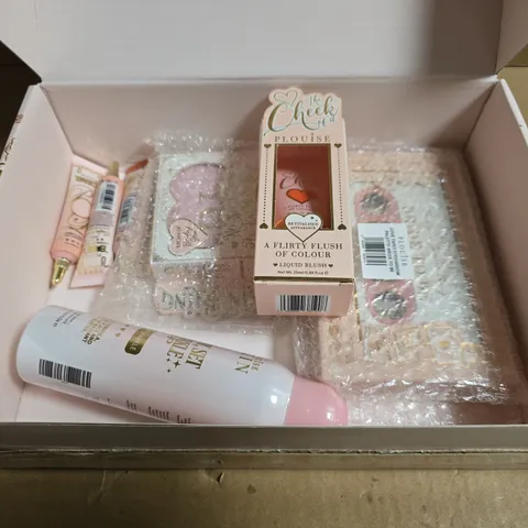 BOXED P.LOUISE MEDIUM ASSORTED BEAUTY GIFT SET 