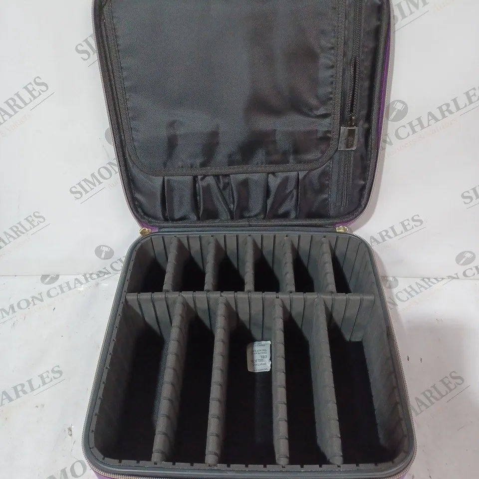 TILI VELVET MAKE-UP ORGANISER LARGE VANITY CASE