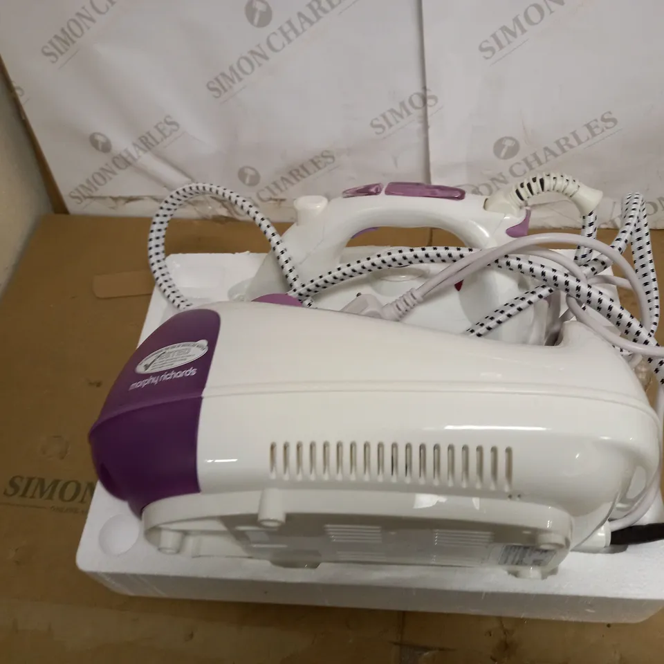 MORPHY RICHARDS JET STEAM GENERATOR IRON PINK/WHITE