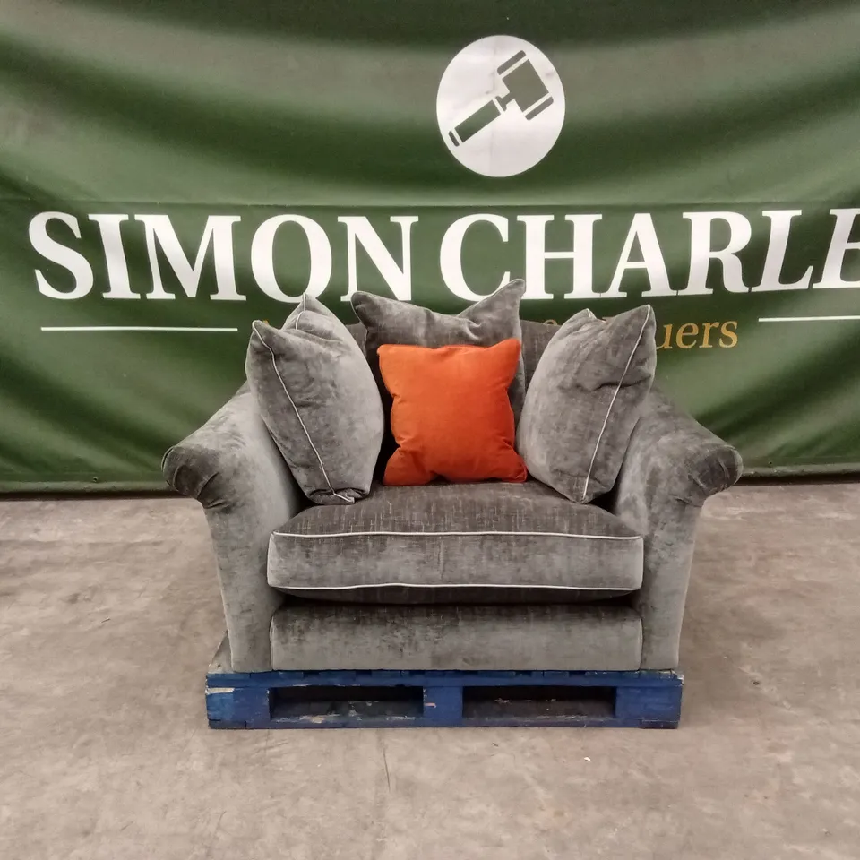 DESIGNER FABRIC LOVE CHAIR WITH SCATTERBACK CUSHIONS