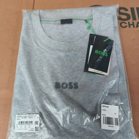 BAGGED HUGO BOSS CAUSUAL TEE - SIZE XL