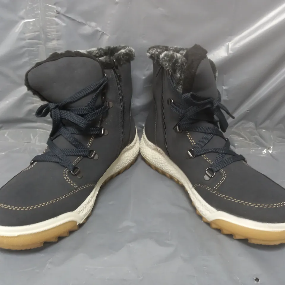 RIEKER WATER RESISTANT WARM LINED HIKING LACE UP BOOT- NAVY SIZE 6.5