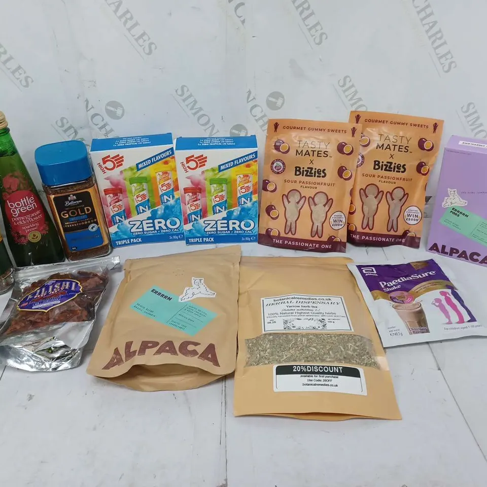 ASSORTED FOOD TOTE TO INCLUDE COFFEE, HERBAL YARROW HERB, AND BIZZIES X TASTYMATES ETC. 