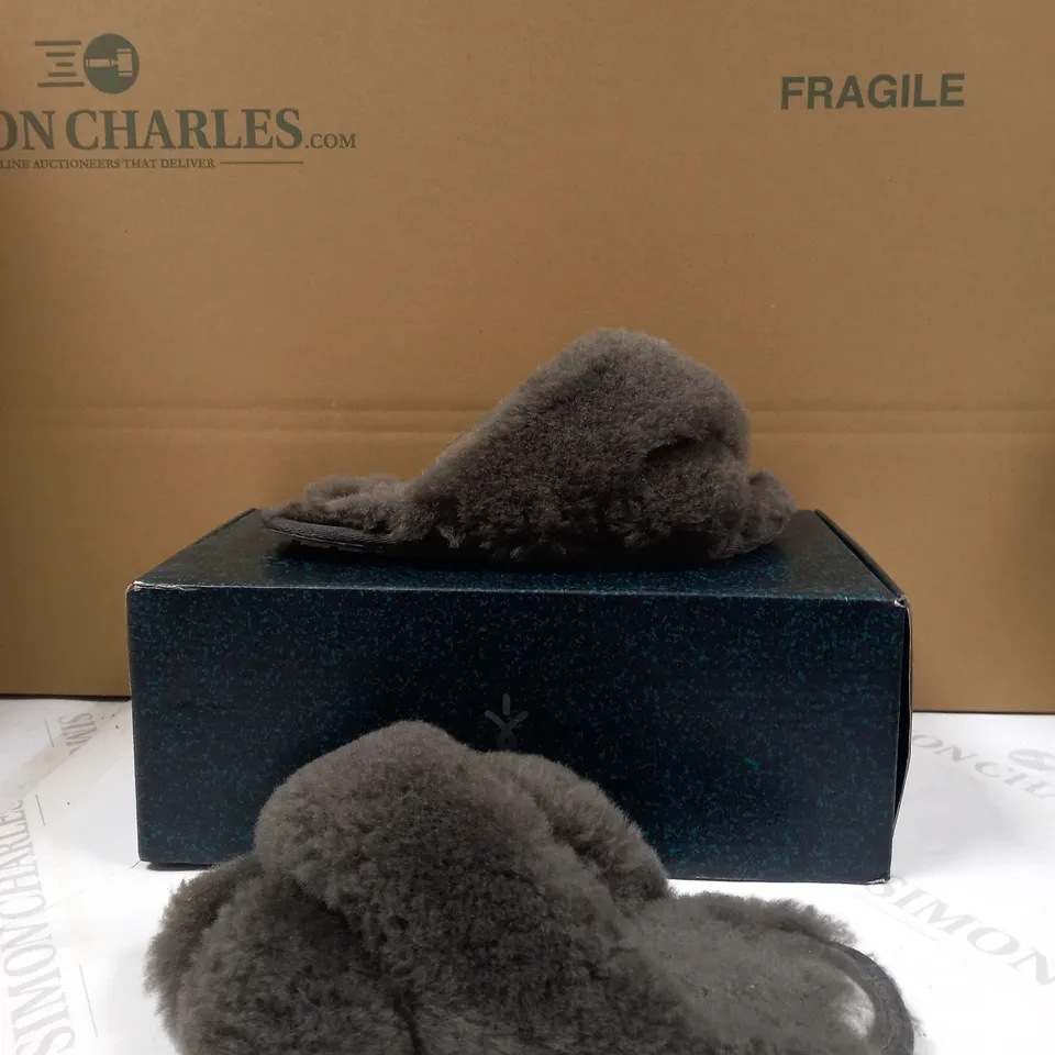 EMU AUSTRALIA MAYBERRY FROST SLIPPERS UK SIZE 4