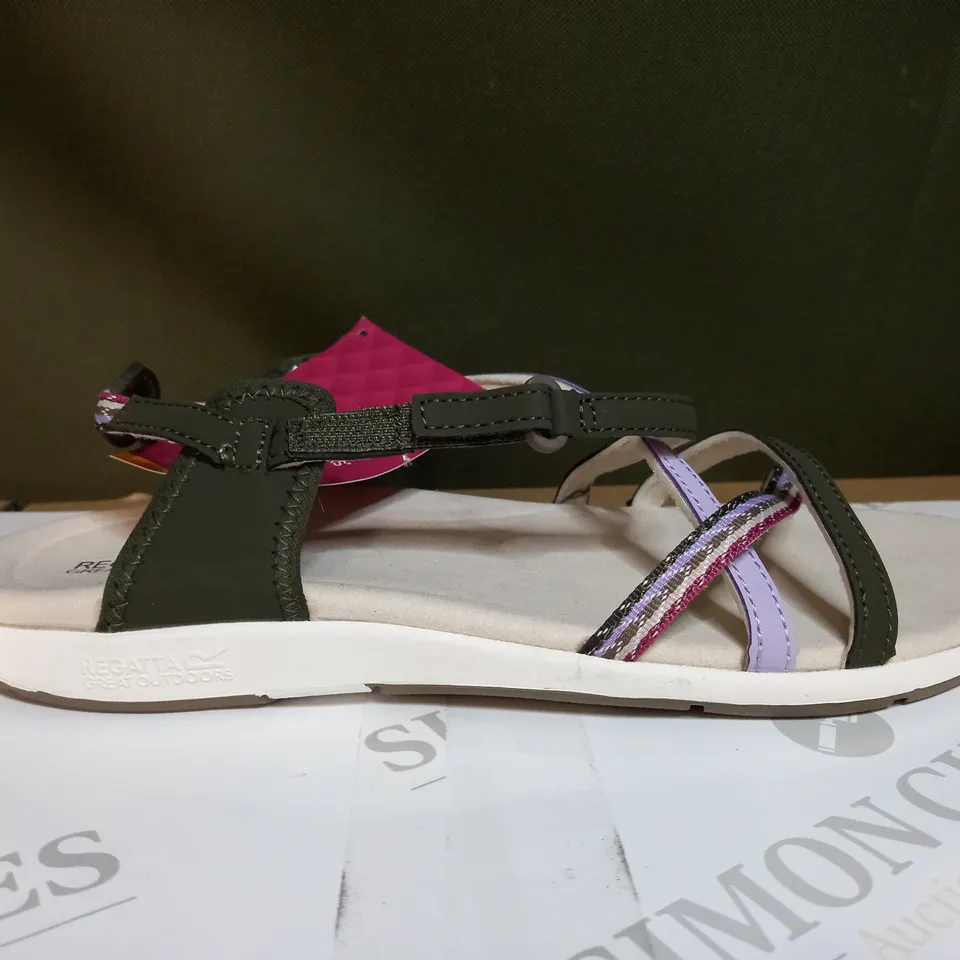 REGATTA LADY ROMA SANDALS SIZE 8