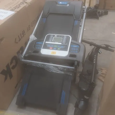 BOXED NORDIC TRACK T SERIES 7 FOLDING TREADMILL WITH BLUETOOTH