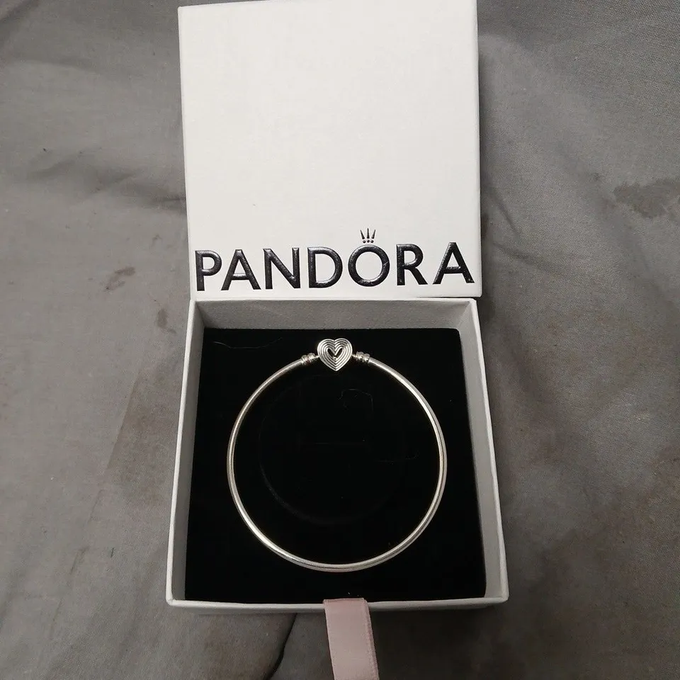 PANDORA SILVER HEART CHARM BRACELET – BOXED