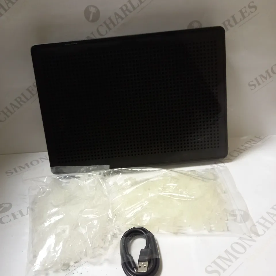 2 X OBJECT LIGHT UP MESSAGE BOARD 