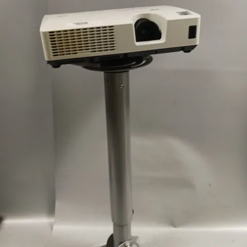 HITACHI CP-X2021WN PROJECTOR & MOUNT - COLLECTION ONLY