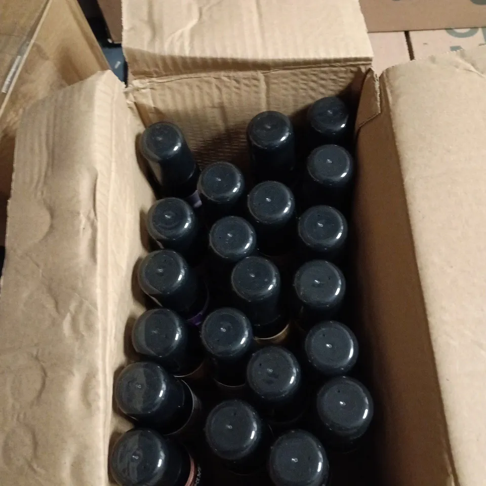 BOX OF APPROXIMATELY 20 ASSORTED MATRIX BLOW DRY TEMP COLOUR 