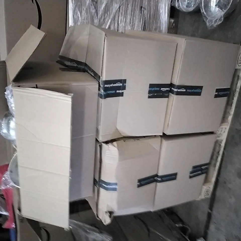 PALLET OF ASSORTED ITEMS INCLUDING 100 LOOSE LEAF RINGS, 3PCS PAINT BRUSHES, 2022 NOTE BOOK, LIVE FRESH MESH STRAINER, LIVE FRESH STEEL COLANDER, REMINDER GIFT FOR BOYFRIEND