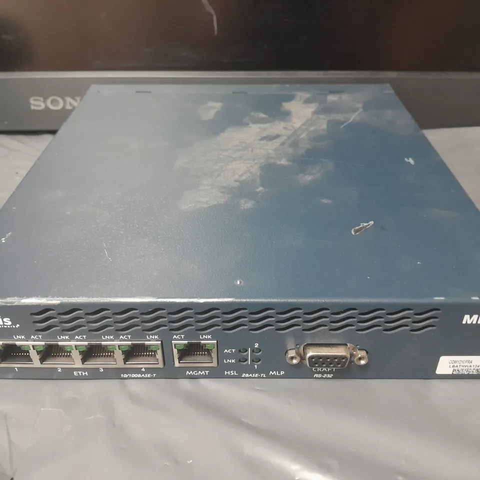 LOT OF 7 ASSORTED TECH ITEMS TO INCLUDE SONY DISPLAY MONITOR, XIRRUS XR600 ACCESS POINTS AND ACTELIS ETHERNET ACCESS
