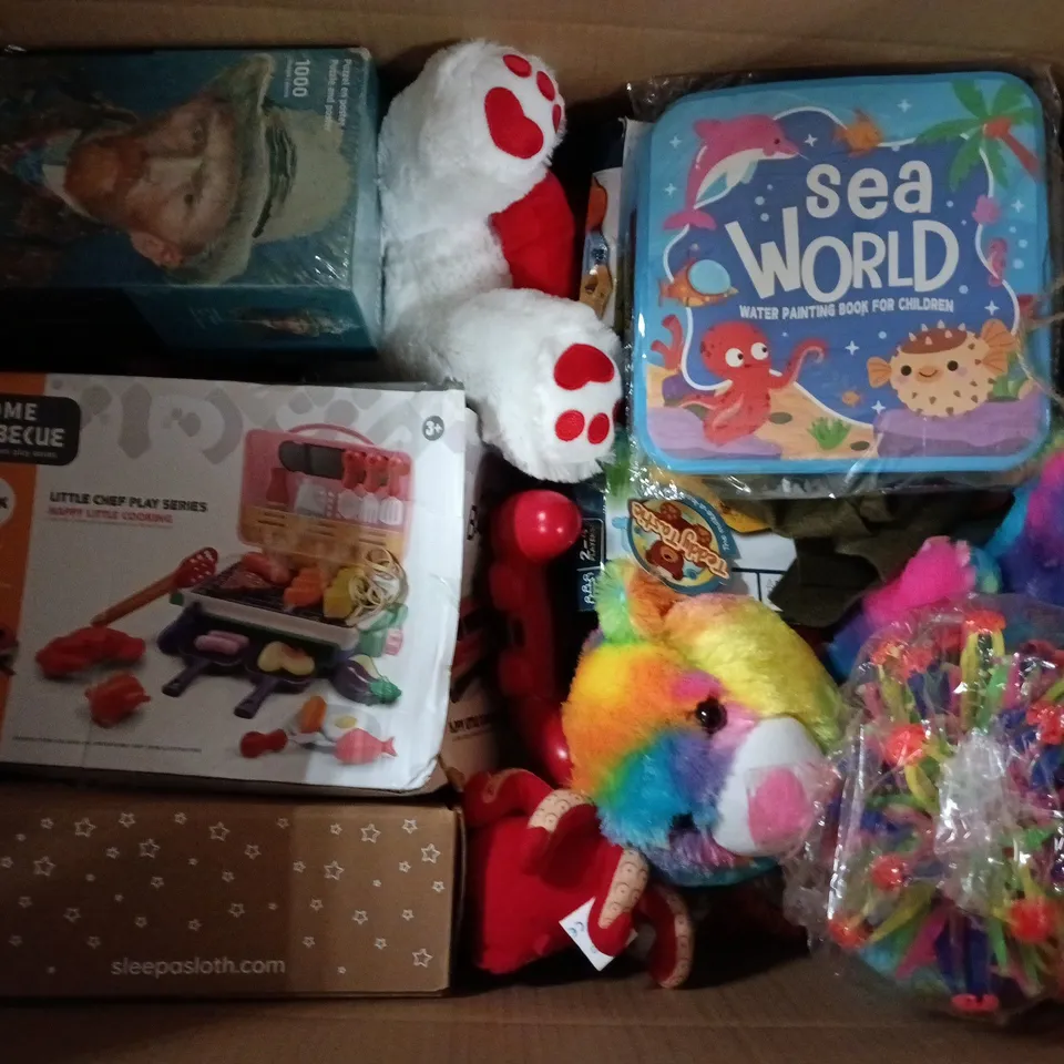 APPROXIMATELY 20 ASSORTED TOYS, GAMES, GIFTS AND NOVELTIES TO INCLUDE TEDDYTASTIC BEAR, PUZZELMAN JIGSAW PUZZLE VINCENT VAN GOGH SELF-PORTRAIT, KEEL TOYS DONKEY, ETC - COLLECTION ONLY