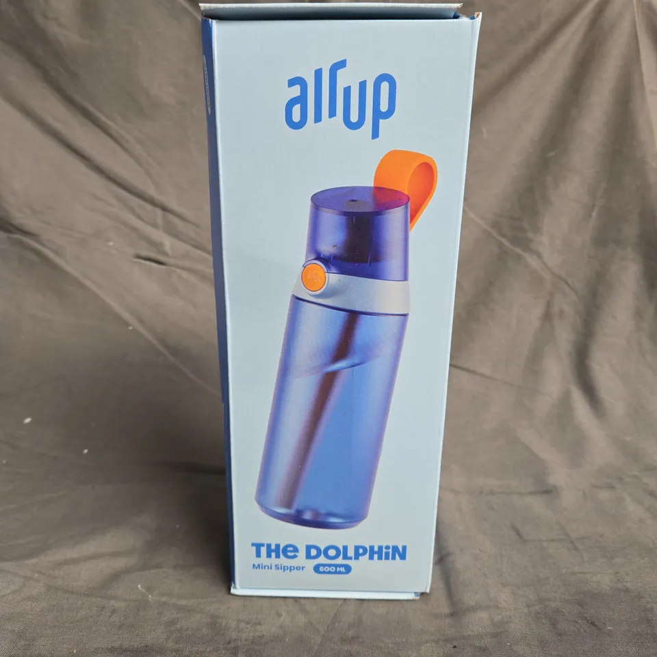 AIR UP THE DOLPHIN MINI SIPPER WATER BOTTLE IN BLUE 600ML