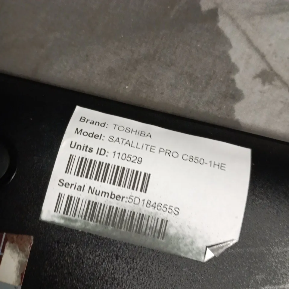 TOSHIBA SATELLITE PRO C850-1HE LAPTOP (BLACK)