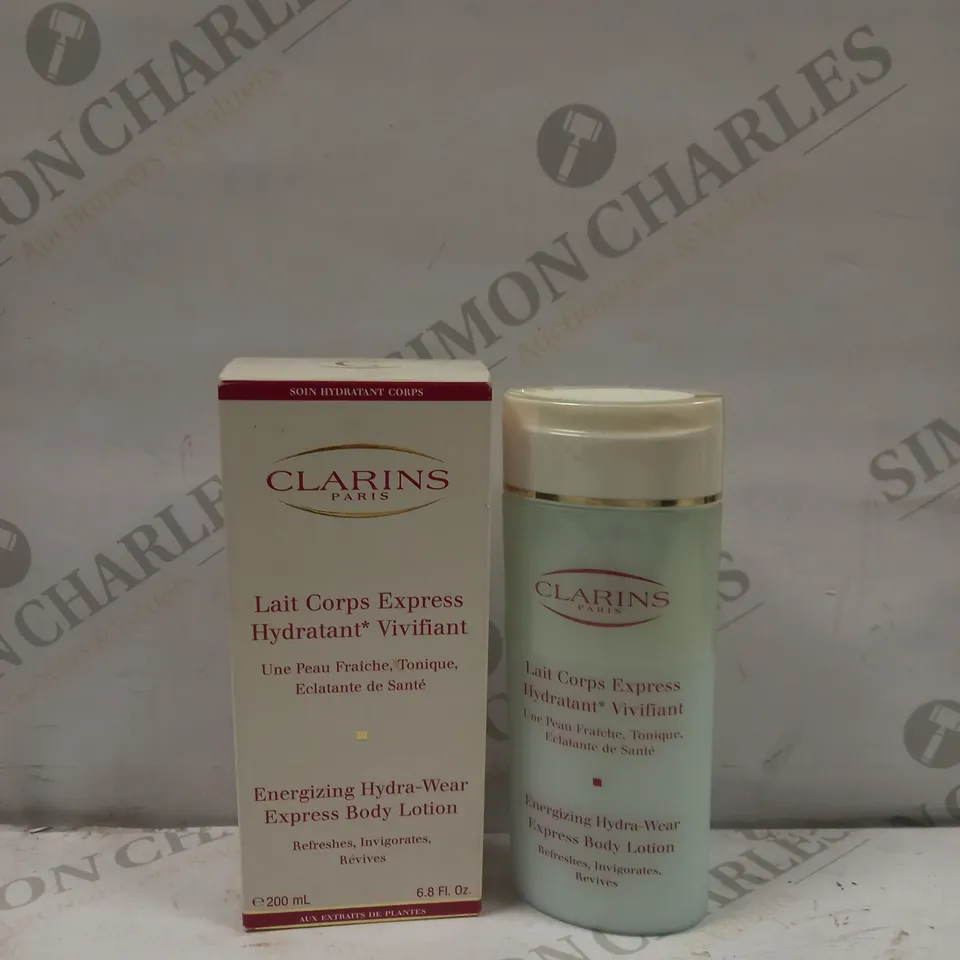 BOXED BOTTLE OF CLARINS ENERGIZING HYDRA-WEAR EXPRESS BODY LOTION, 200ML