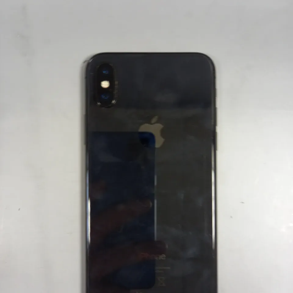 BOXED APPLE IPHONE X SMARTPHONE 