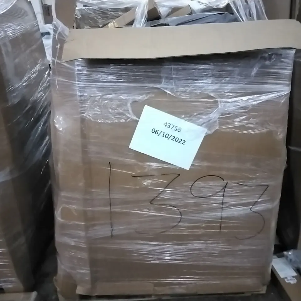 PALLET OF ASSORTED ITEMS INCLUDING KUYAL FLOOR FAN, HUANUO LAP DESK, MOVTOTOP POP-UP BEACH TENT, KARY LED DESK LAMP, LA VIE VERT 