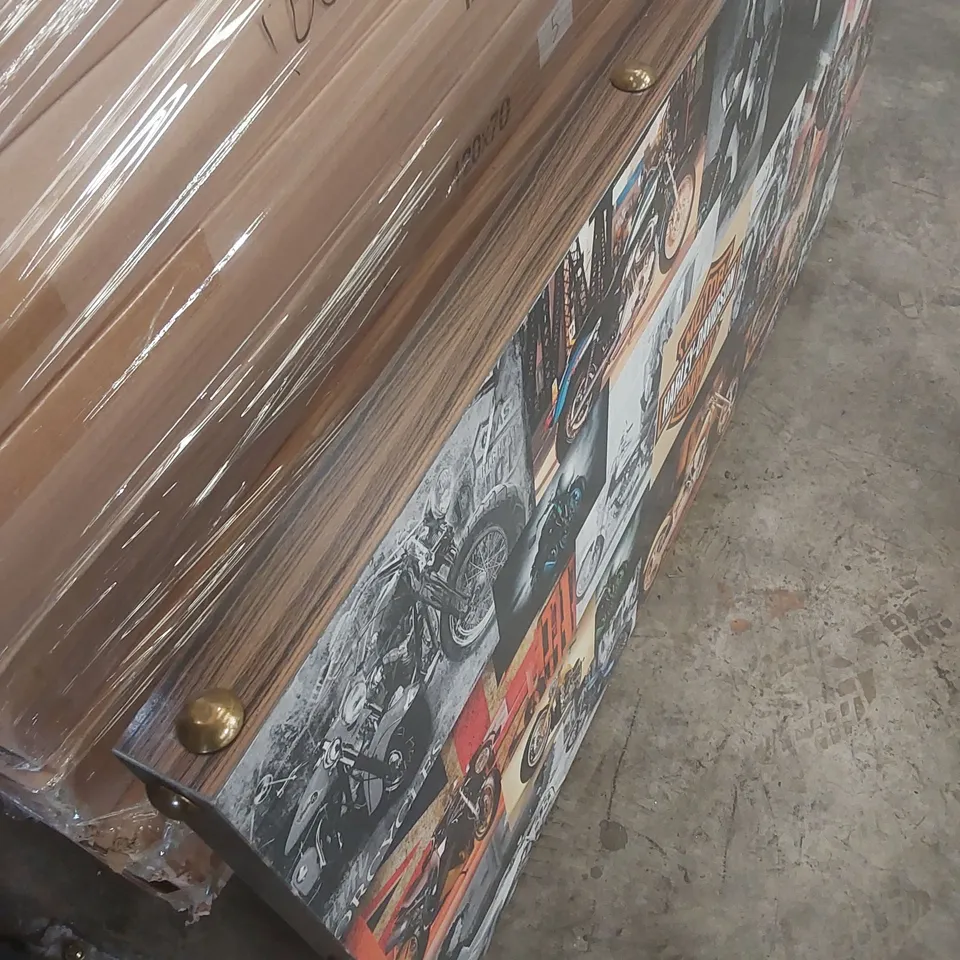 APPROX 28 X ASSORTED BRAND NEW BOXED DESIGNER TABLE TOPS - DESIGNS AND COLOURS MAY VARY // SIZES: 120 X 70cm // 14 BOXES - 2 TOPS PER BOX