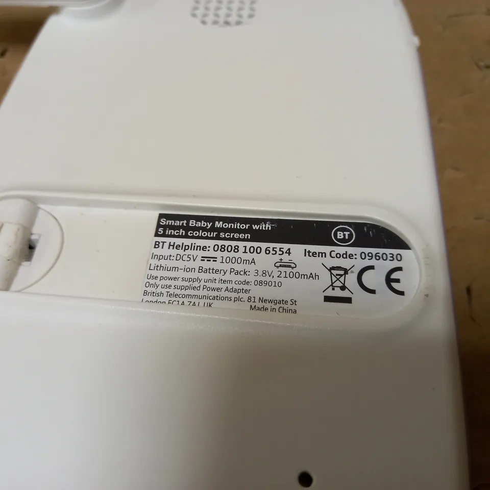 BT BABY MONITOR WITH 5 INCH COLOUR SCREEN