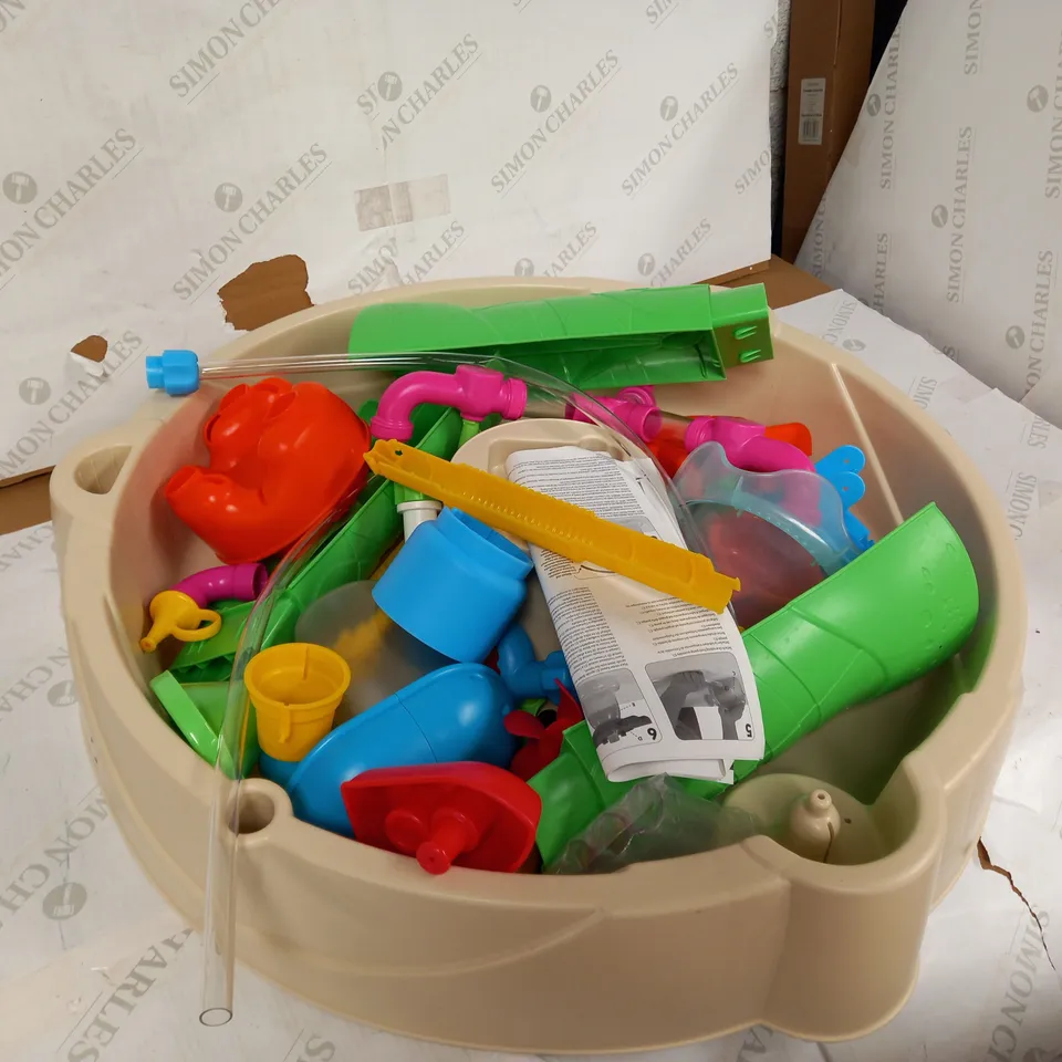 LITTLE TIKES FOUNTAIN FACTORY WATER TABLE RRP £59.99