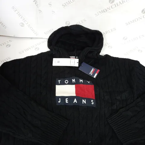 TOMMY HILFIGER LOGO KNITTED JUMPER SIZE 2XL