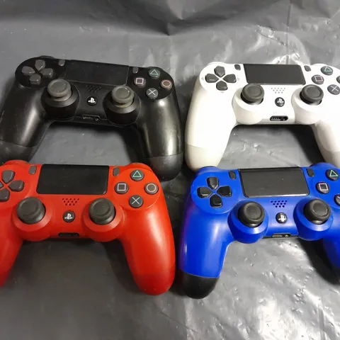 SET OF 4 PLAYSTION 4 CONTROLLERS 